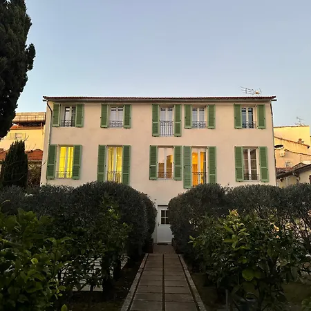 Old Town-exceptional Apartment-in Absolute Calm Apartmán Antibes