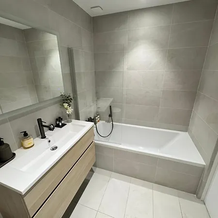 Old Town-exceptional Apartment-in Absolute Calm Antibes