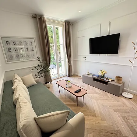 Old Town-exceptional Apartment-in Absolute Calm Apartmán Antibes