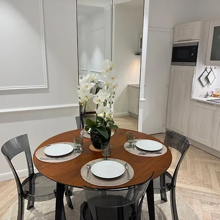 Old Town-exceptional Apartment-in Absolute Calm