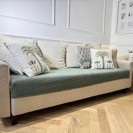 Old Town-exceptional Apartment-in Absolute Calm Antibes