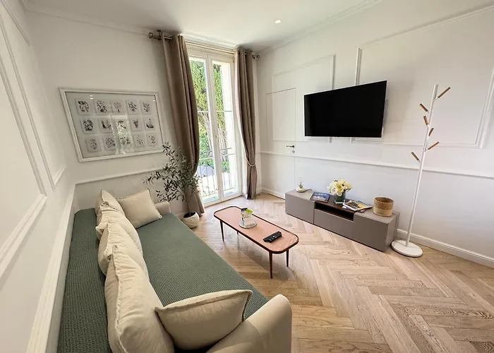 Old Town-exceptional Apartment-in Absolute Calm Lägenhet Antibes