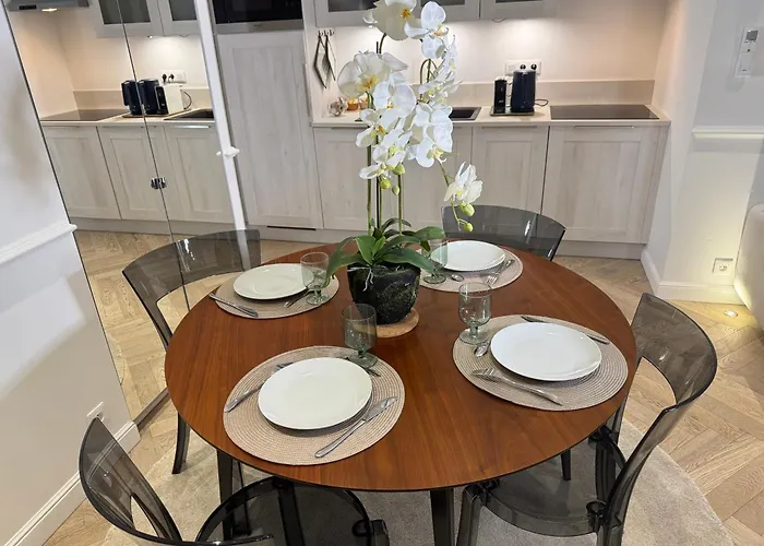 Old Town-exceptional Apartment-in Absolute Calm Lägenhet *